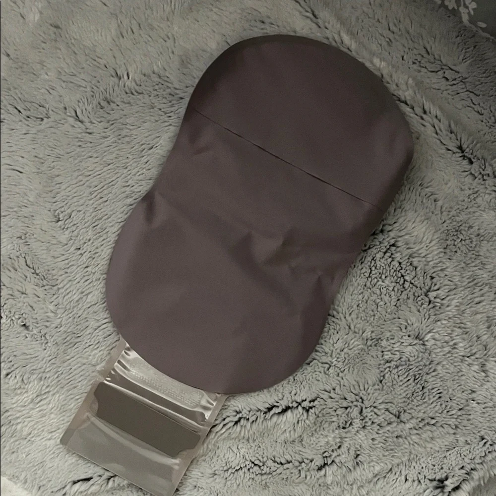 2 boxes of esteem body one piece ostomy bags - Picture 4 of 7